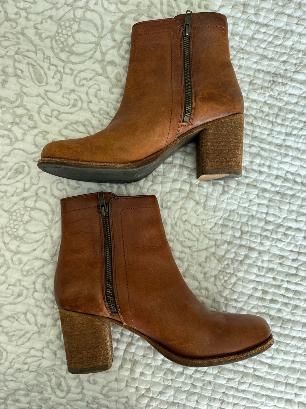 Frye Leather Booties 8.5 - Picture 2 of 7